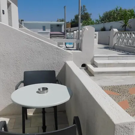 Sea La Vie - Beachfront Suites * Perissa (Santorini)