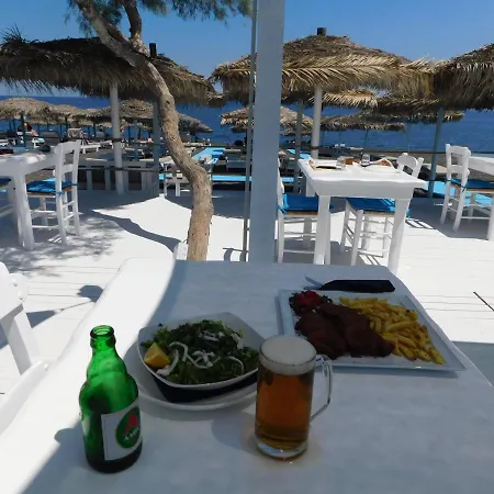 Sea La Vie - Beachfront Suites Perissa (Santorini)