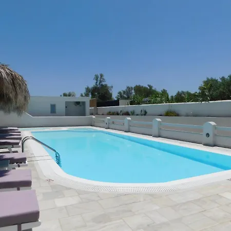 Sea La Vie - Beachfront Suites Apart Otel Perissa (Santorini)