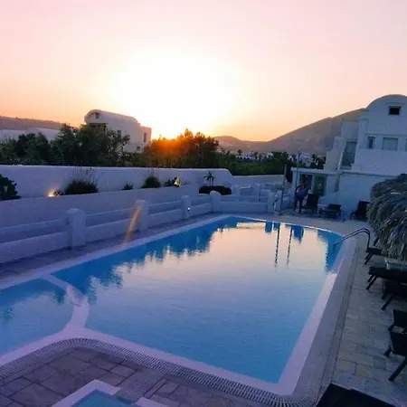 Sea La Vie - Beachfront Suites Apart Otel Perissa (Santorini)
